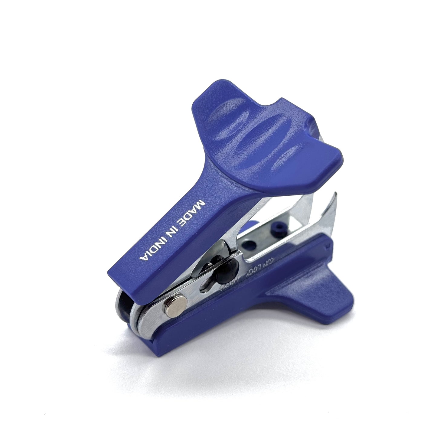 Compact staple remover with plastic grip
