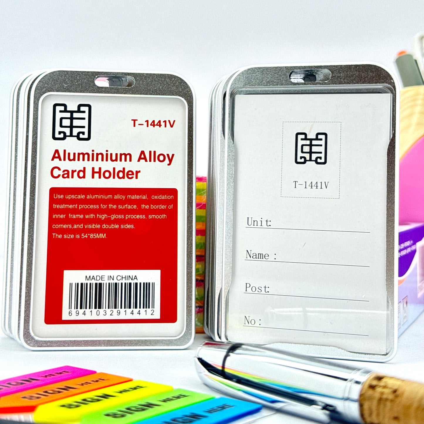 Durable aluminum double-sided card holder for office staff