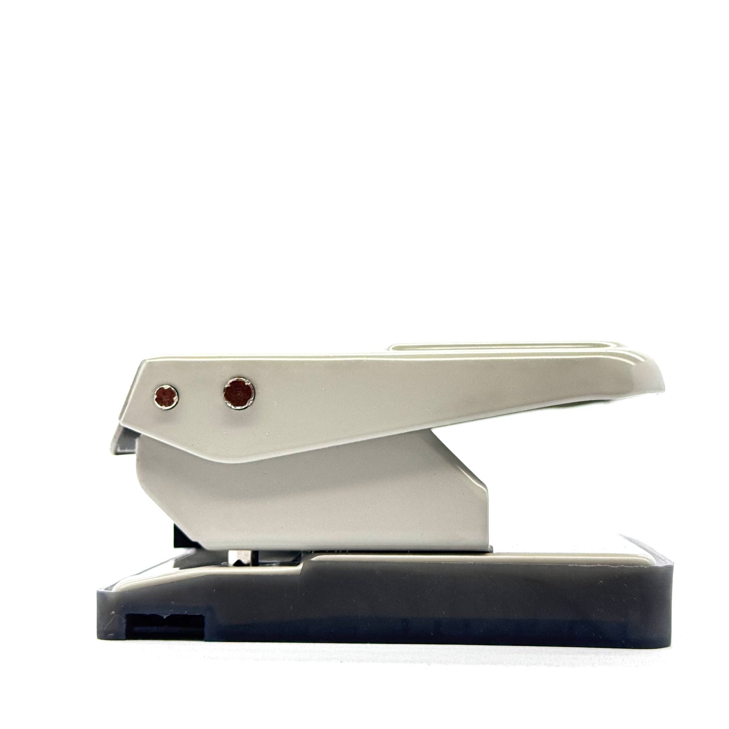 High-capacity 2-hole perforator for school and office